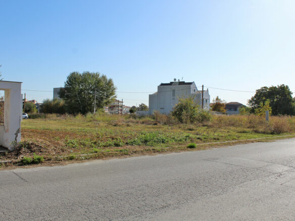 Plot Of 413 M² Available On The Olympic Coast