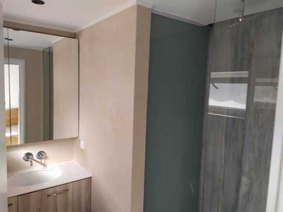 Flat With 3 Bedrooms And 2 Bathrooms In Thessaloniki