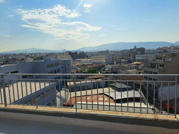 Building In Piraeus Port / Center, Greece (686 M²)