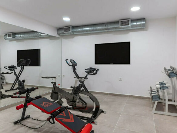 12-bedroom Building In Kolonos – Kolokynthous, Greece (768 M²)