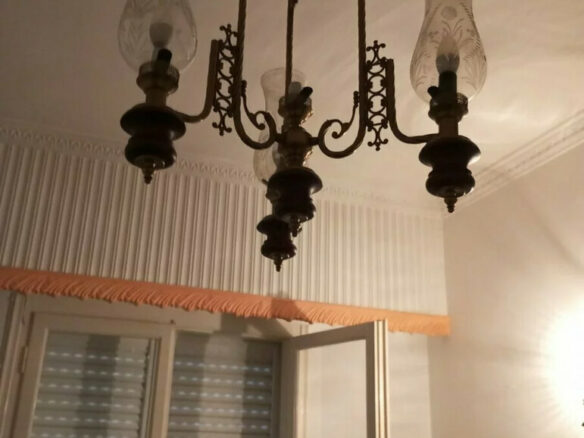 1-bedroom Building In Keratsini, Greece (320 M²)