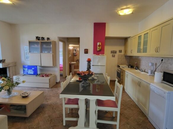 2-bedroom Flat In Kassandra, Greece (64 M²)