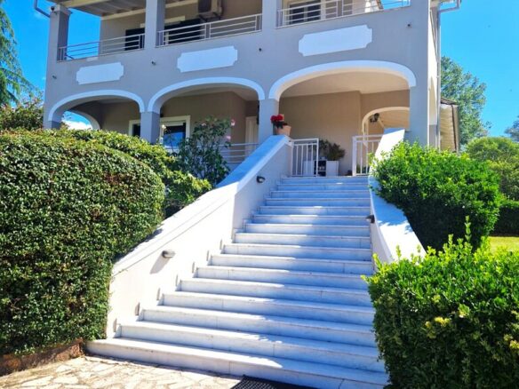 3-bedroom Detached House In Corfu, Greece (240 M²)