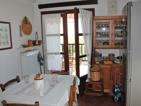 4-bedroom Detached House In Easts Olimpos, Greece (200 M²)
