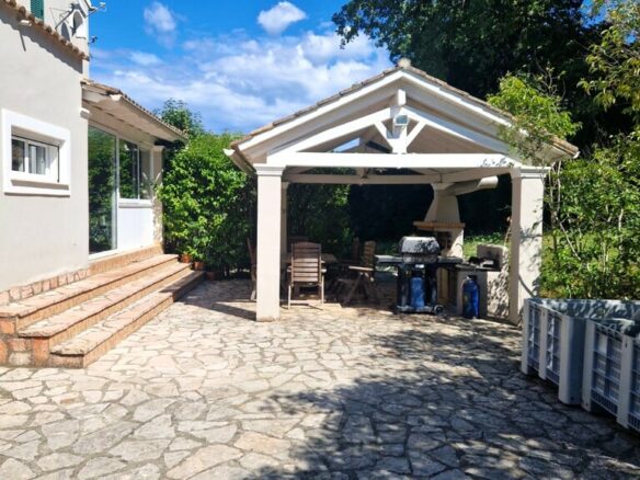 3-bedroom Detached House In Corfu, Greece (240 M²)