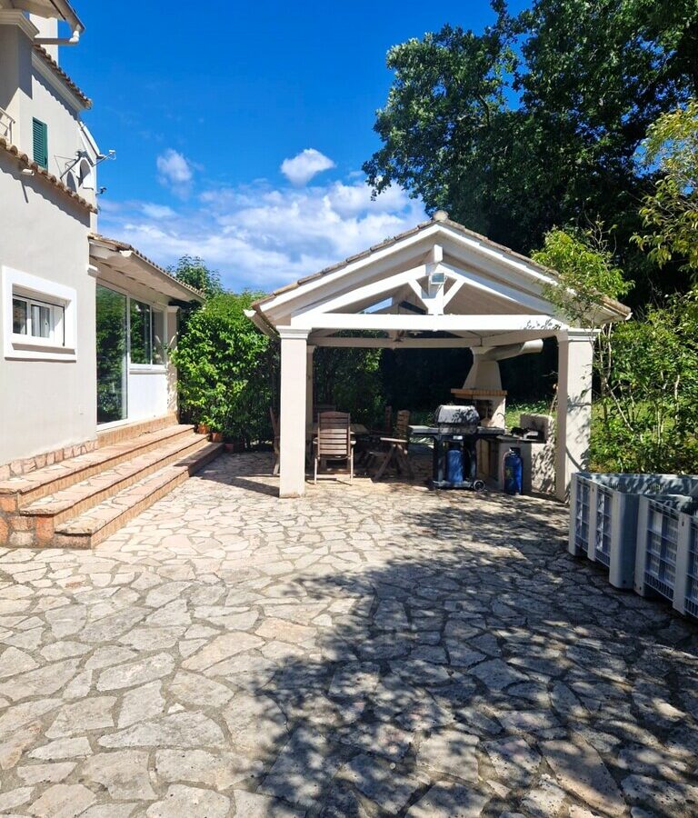 3-bedroom Detached House In Corfu, Greece (240 M²)