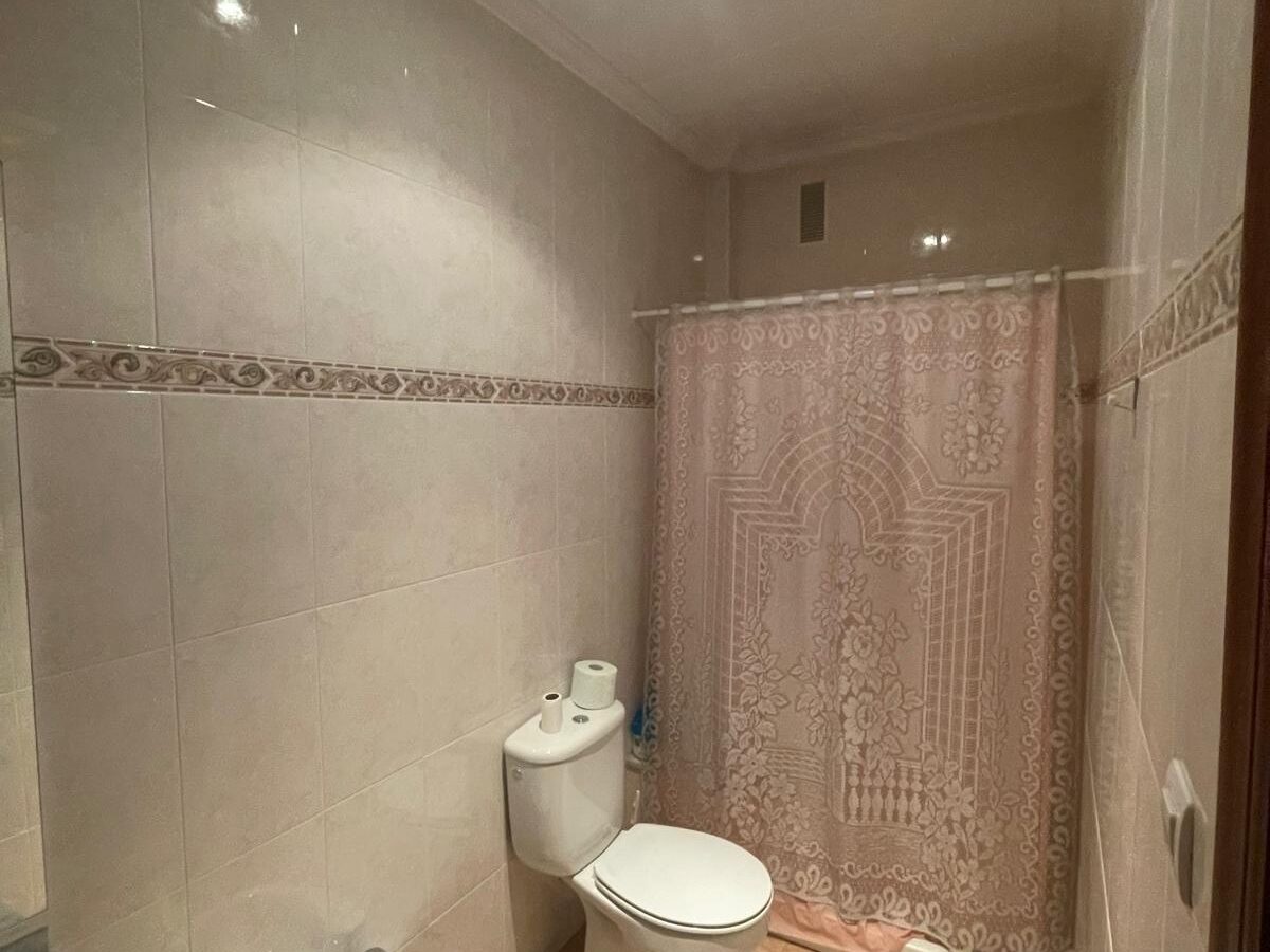4-bedroom Townhouse In Pinoso, Spain (235 M²)