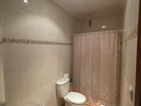 4-bedroom Townhouse In Pinoso, Spain (235 M²)