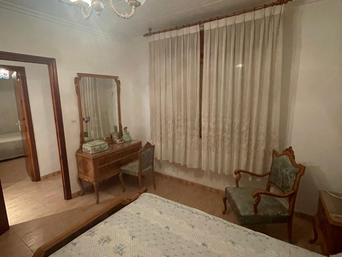 4-bedroom Townhouse In Pinoso, Spain (235 M²)