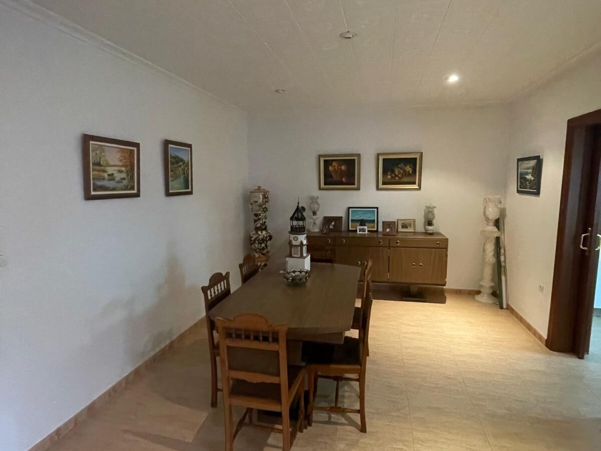 4-bedroom Townhouse In Pinoso, Spain (235 M²)