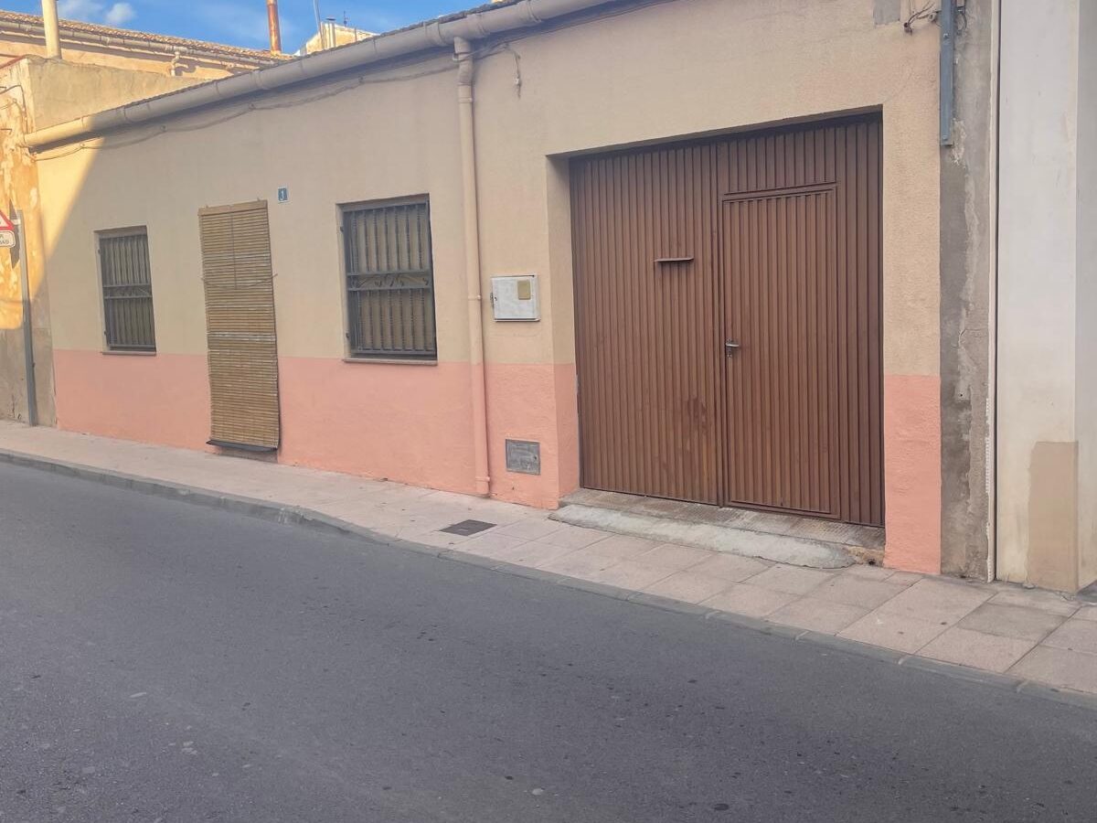 4-bedroom Townhouse In Pinoso, Spain (235 M²)