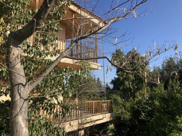 3-bedroom Detached House In Avlida, Greece (411 M²)