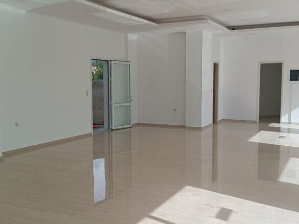 Building In Ierapetra, Greece (220 M²)