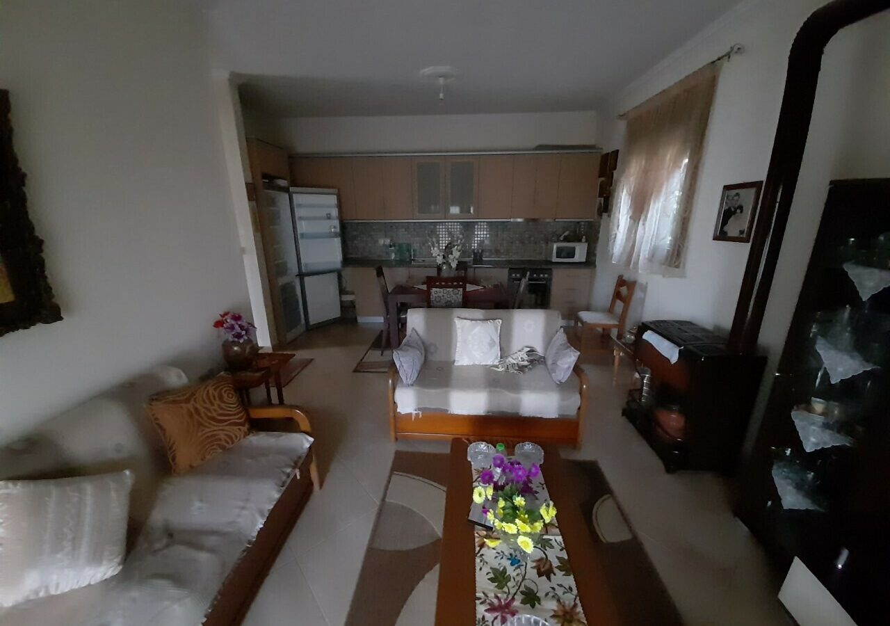 6-bedroom Building In Epanomi, Greece (270 M²)
