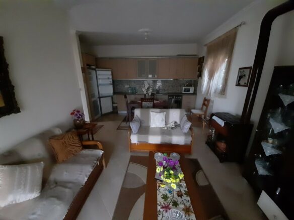 6-bedroom Building In Epanomi, Greece (270 M²)