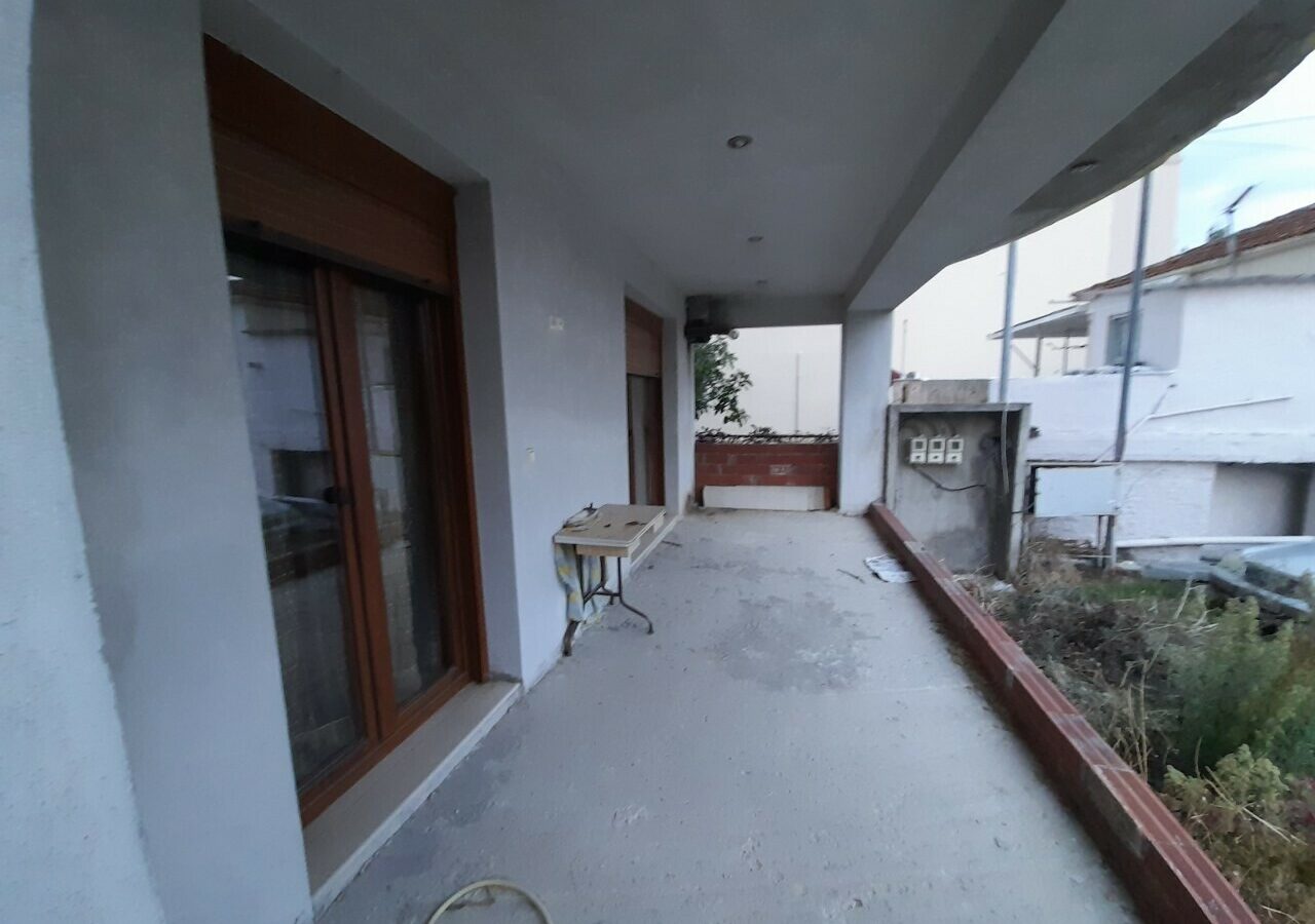 6-bedroom Building In Epanomi, Greece (270 M²)