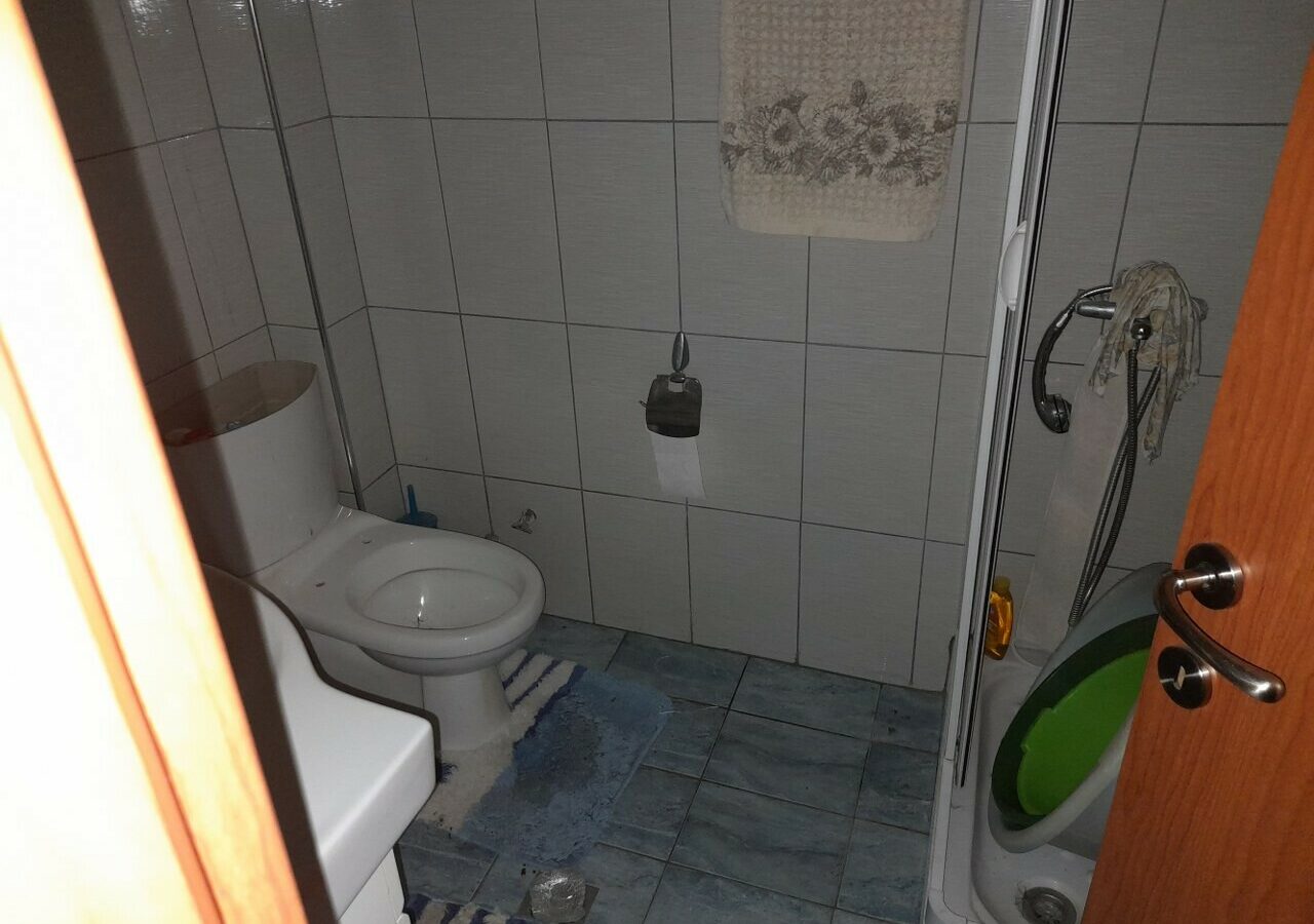 6-bedroom Building In Epanomi, Greece (270 M²)