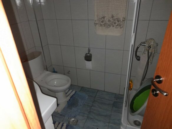6-bedroom Building In Epanomi, Greece (270 M²)