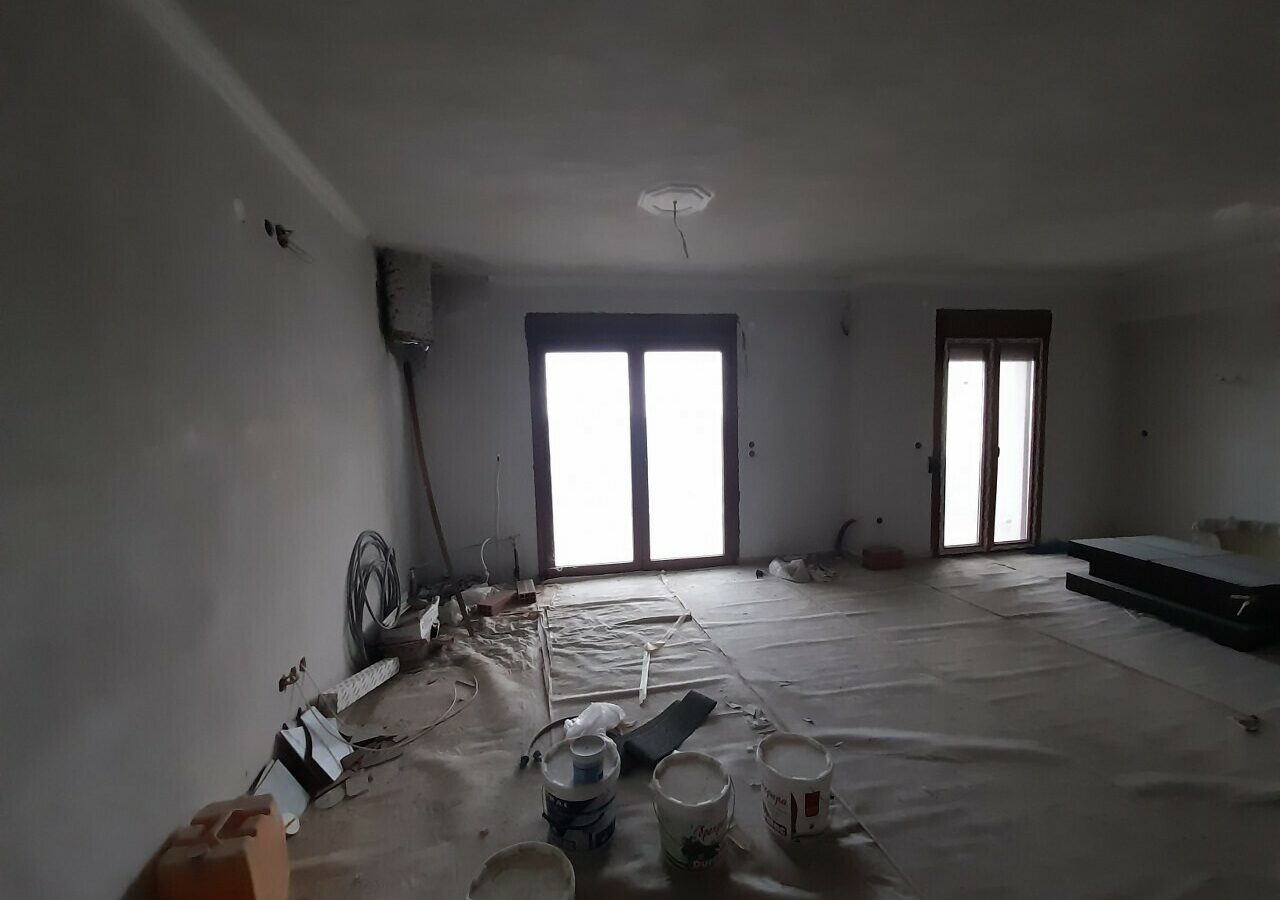 6-bedroom Building In Epanomi, Greece (270 M²)