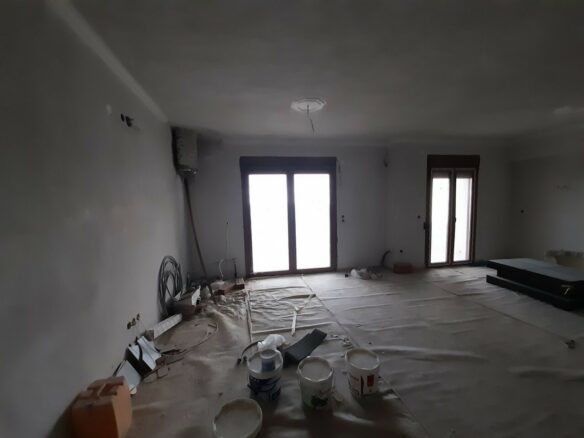 6-bedroom Building In Epanomi, Greece (270 M²)