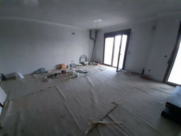 6-bedroom Building In Epanomi, Greece (270 M²)
