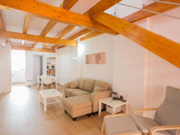 85 M² Apartment With Sea View In Valencia, Spain