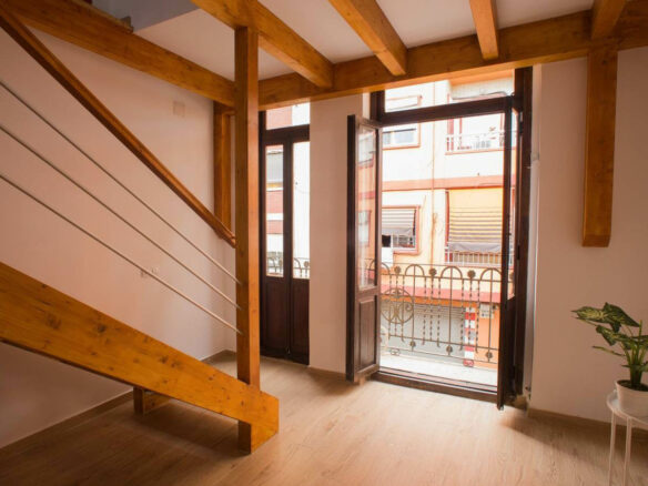 85 M² Apartment With Sea View In Valencia, Spain