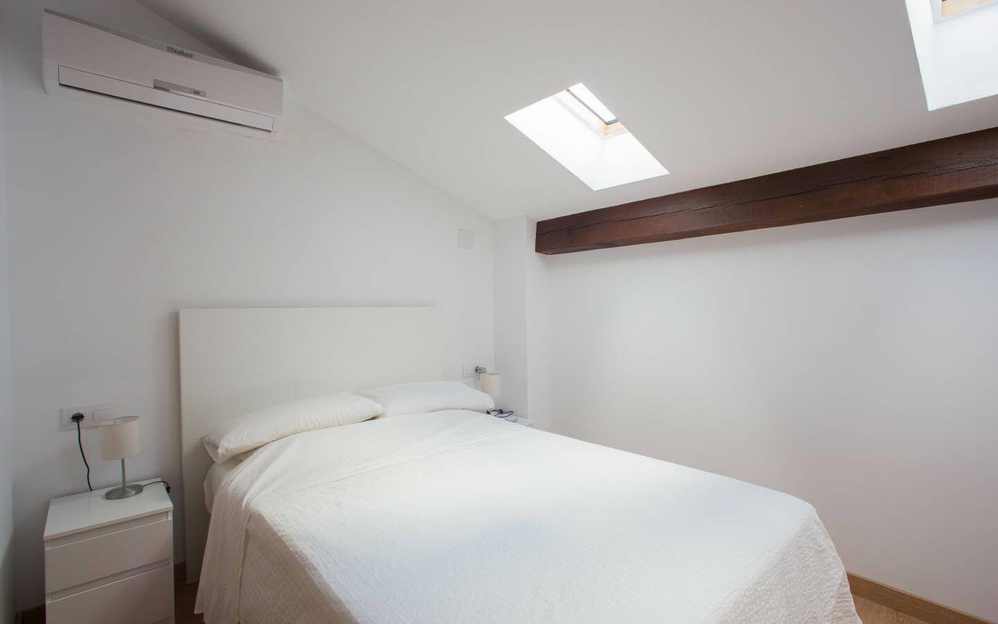 85 M² Apartment With Sea View In Valencia, Spain