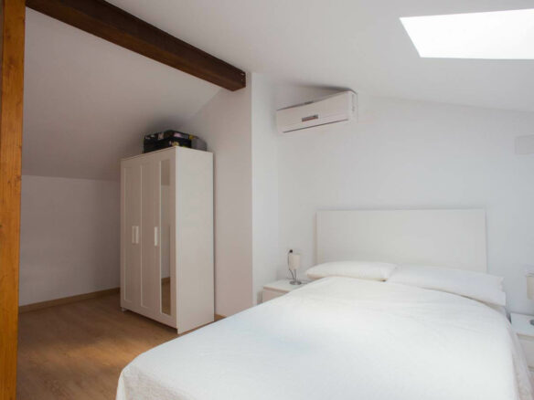 85 M² Apartment With Sea View In Valencia, Spain