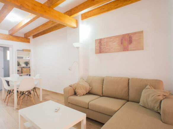 85 M² Apartment With Sea View In Valencia, Spain