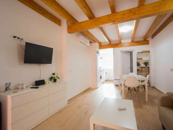 85 M² Apartment With Sea View In Valencia, Spain