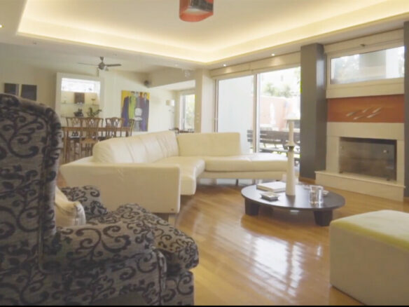 Villa With 300 M² In Attica Featuring Outdoor Terrace