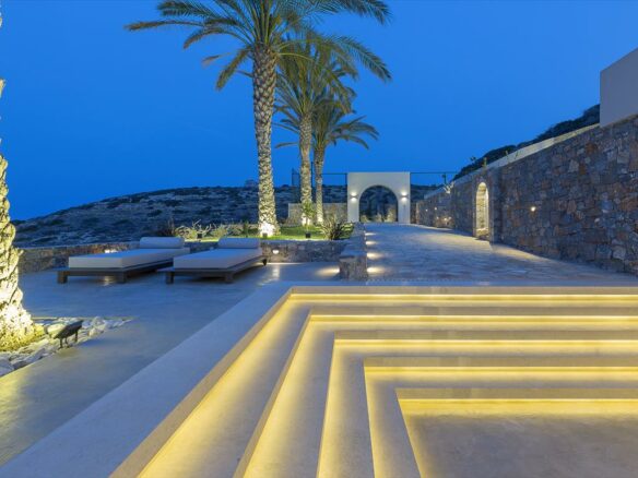 5-bedroom Villa In Siteia, Greece (550 M²)