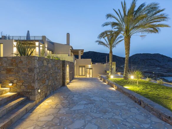 5-bedroom Villa In Siteia, Greece (550 M²)