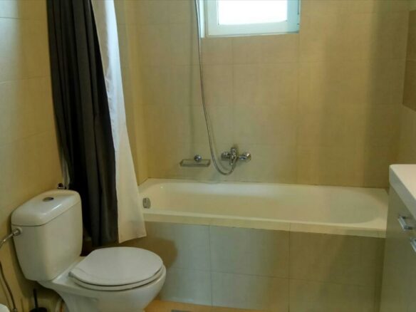 3-bedroom Flat In Marousi, Greece (124 M²)