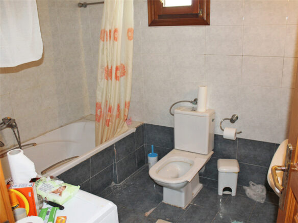 3-bedroom Detached House In Kolindros, Greece (290 M²)