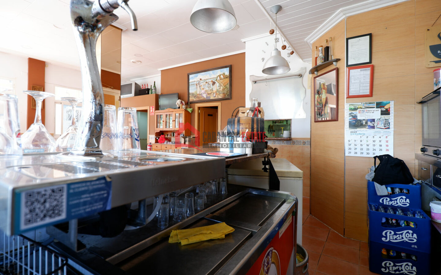 Commercial Space 93 M² Available In Valencia, Spain
