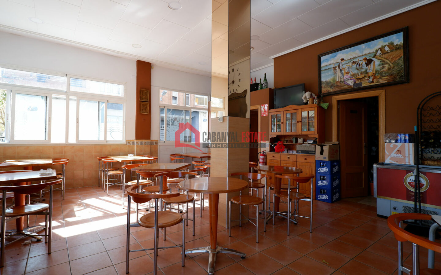 Commercial Space 93 M² Available In Valencia, Spain