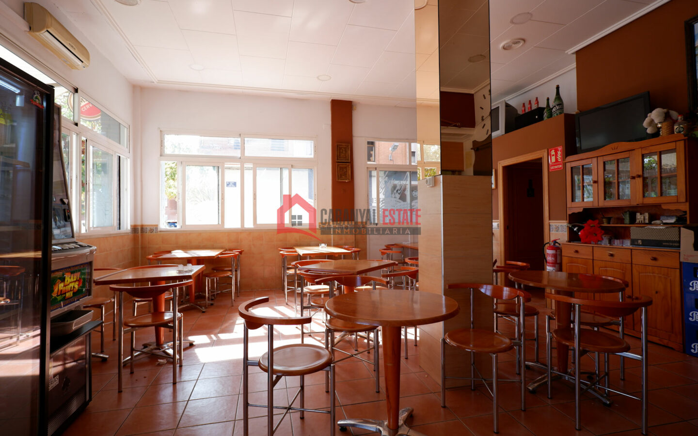 Commercial Space 93 M² Available In Valencia, Spain