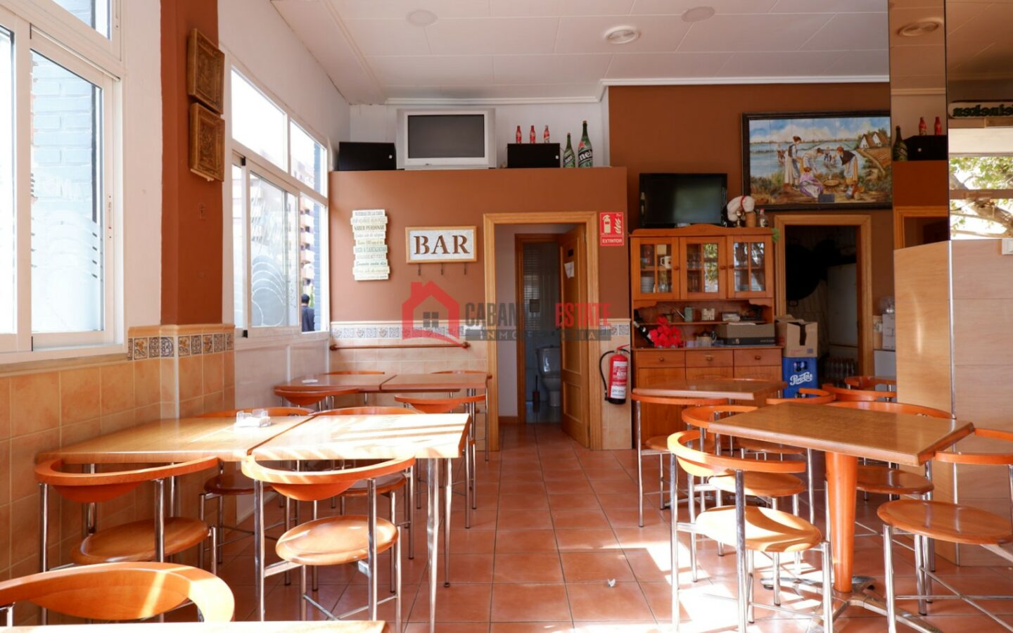 Commercial Space 93 M² Available In Valencia, Spain