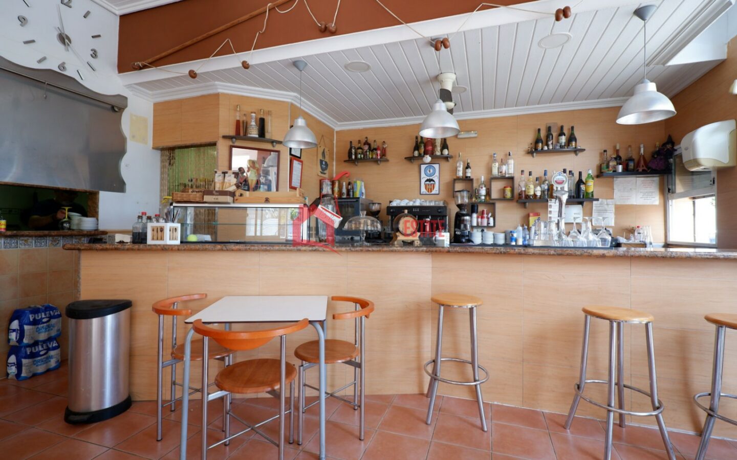 Commercial Space 93 M² Available In Valencia, Spain