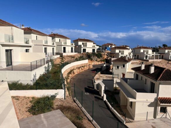 Semi-detached House With Garden In Manacor, Spain