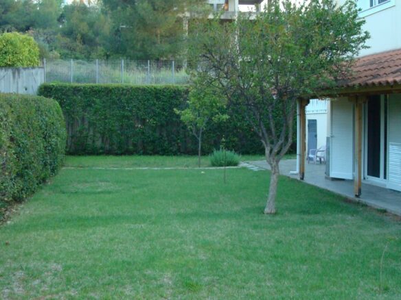 7-bedroom Detached House In Com. Skalas Oropou, Greece (299 M²)