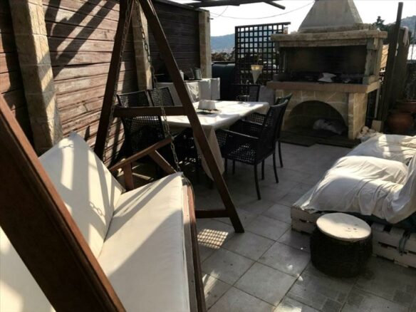 Commercial Property In Vari – Varkiza, Greece (330 M²)