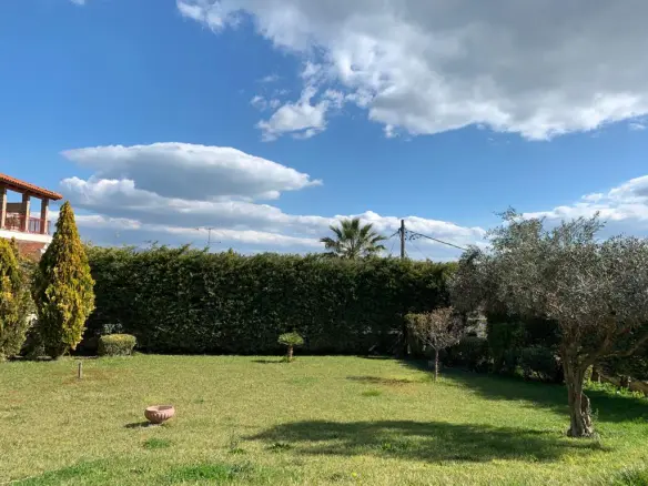2-bedroom Villa In Sikamino, Greece (298 M²)
