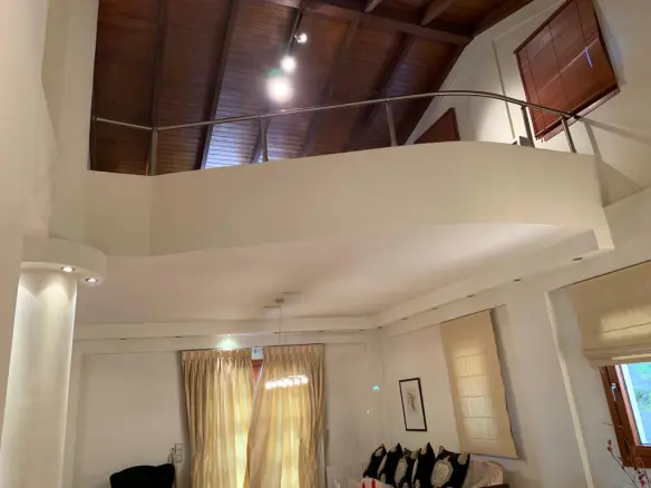 2-bedroom Villa In Sikamino, Greece (298 M²)