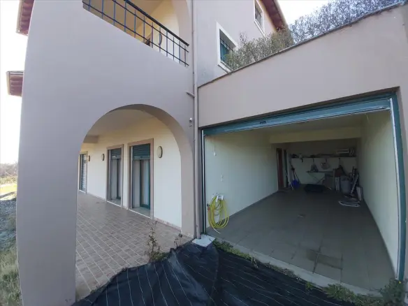 5-bedroom Villa In Dion, Greece (335 M²)
