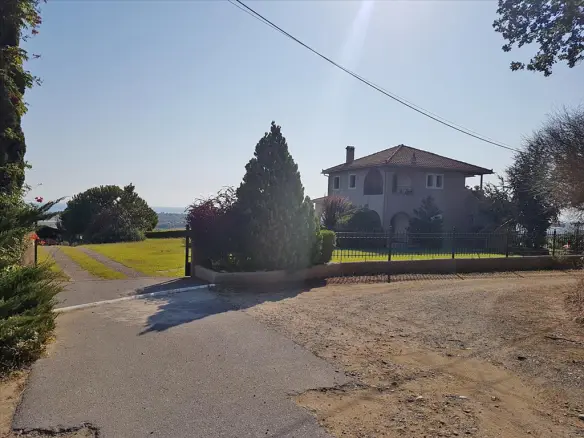 5-bedroom Villa In Dion, Greece (335 M²)