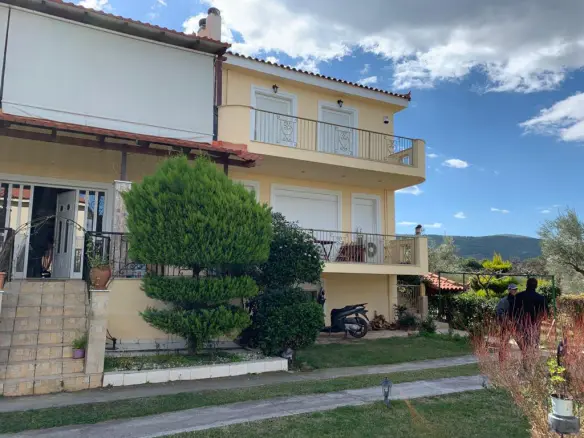 Detached House In Oropos, Greece (540 M²)