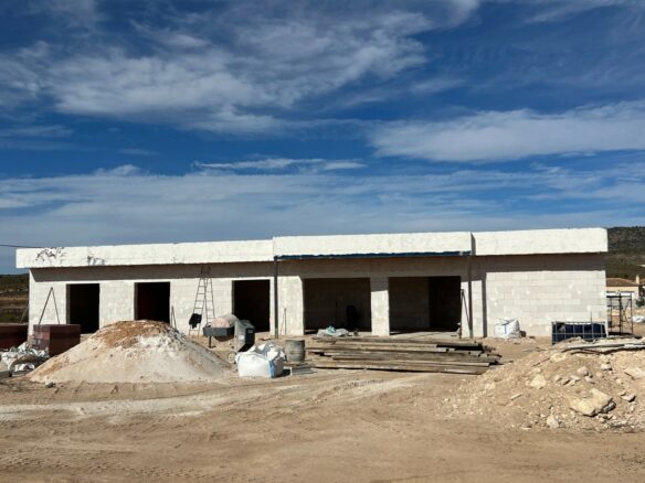 3-bedroom Detached Villa In Pinoso, Spain (165 M²)